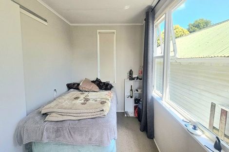 Photo of property in 2 Signal Street, Marton, 4710