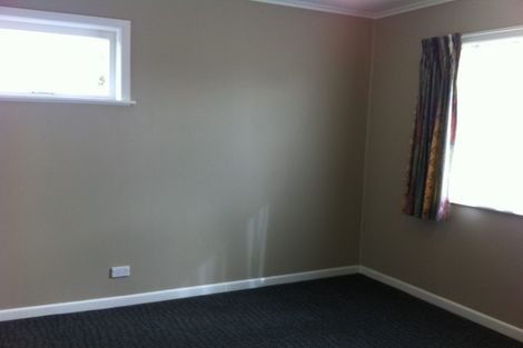 Photo of property in 868 East Coast Road, Northcross, Auckland, 0630