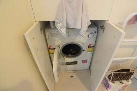 Photo of property in Terrace Heights Apartments, 2/163p The Terrace, Wellington Central, Wellington, 6011