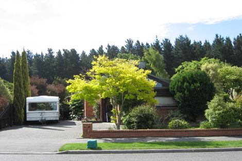 Photo of property in 135 Royal Park Drive, Parklands, Christchurch, 8083