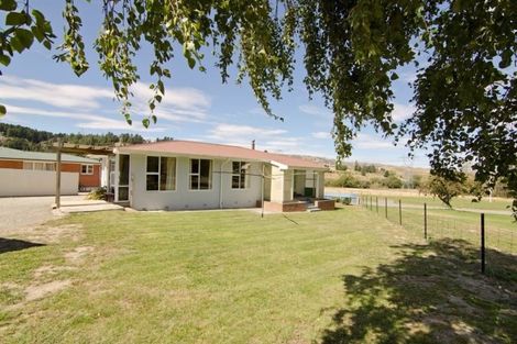 Photo of property in 40 Tamblyn Drive, Lake Roxburgh Village, Roxburgh, 9571