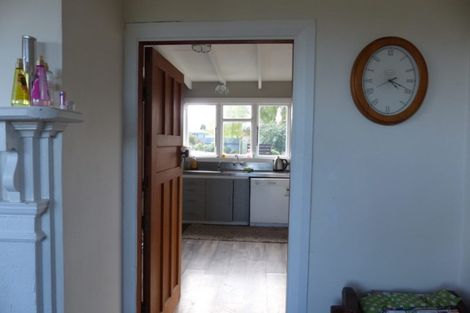 Photo of property in 6 Edward Street, Waimate, 7924