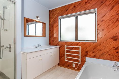 Photo of property in 29c Rua Road, Glen Eden, Auckland, 0602