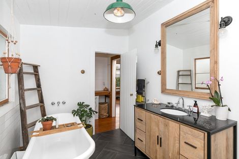 Photo of property in 14 Pukeko Street, Frankton, Hamilton, 3204