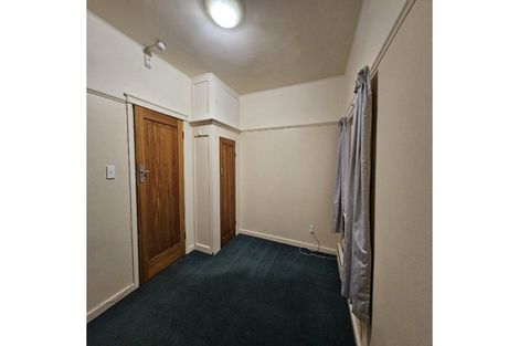 Photo of property in Westhaven Apartments, 8/127 Molesworth Street, Thorndon, Wellington, 6011