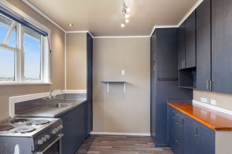 Photo of property in 84 Glenpark Avenue, Frankleigh Park, New Plymouth, 4310