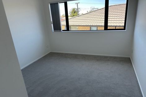 Photo of property in 36a Vodanovich Road, Te Atatu South, Auckland, 0610