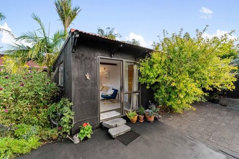 Photo of property in 11 Himikera Avenue, Avondale, Auckland, 1026