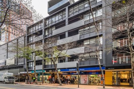 Photo of property in Gerondis Bldg Apartments, 206/60 Willis Street, Wellington Central, Wellington, 6011