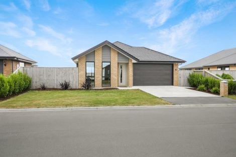 Photo of property in 35 Bradbury Avenue, Rolleston, 7614