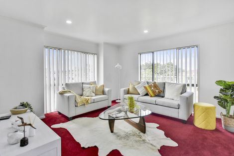 Photo of property in 1 Samara Place, Clendon Park, Auckland, 2103