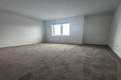 Photo of property in 9 Riroriro Close, Papakura, 2110
