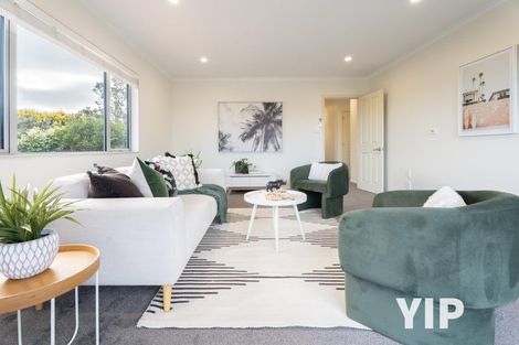 Photo of property in 14 Cheyne Walk, Newlands, Wellington, 6037