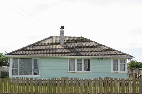 Photo of property in 53 Momorangi Crescent, Redwood, Christchurch, 8051