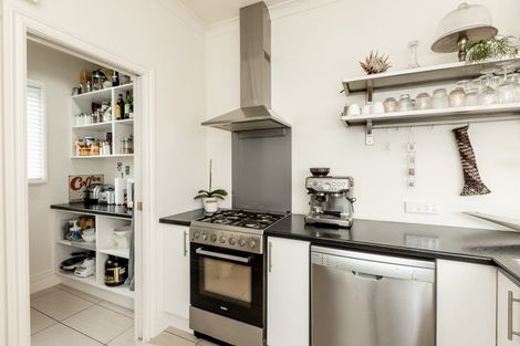 Photo of property in 511 Southampton Street West, Hastings, 4122