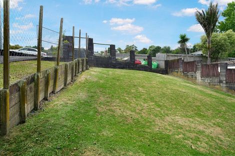 Photo of property in 107 Captain Scott Road, Glen Eden, Auckland, 0602