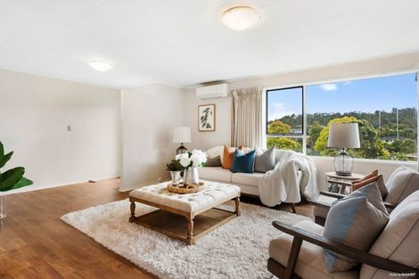 Photo of property in 18 Contessa Drive, Glenfield, Auckland, 0629