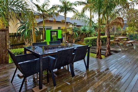 Photo of property in 32 Chadlington Avenue, Henderson, Auckland, 0612