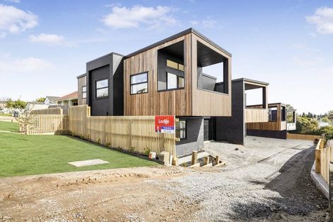 Photo of property in 1/7 Tarbett Road, Hillcrest, Hamilton, 3216