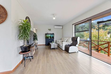 Photo of property in 48a Brains Road, Kelston, Auckland, 0602