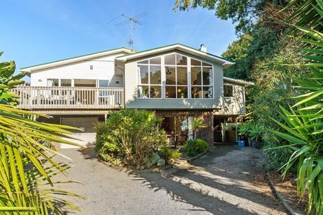 Photo of property in 18 Island View Terrace, Waikanae Beach, Waikanae, 5036