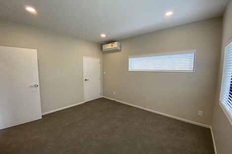 Photo of property in 8 Tagish Way, Orewa, 0931