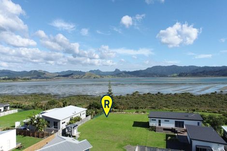 Photo of property in 137 Kelly Jade Avenue, Matarangi, Whitianga, 3592