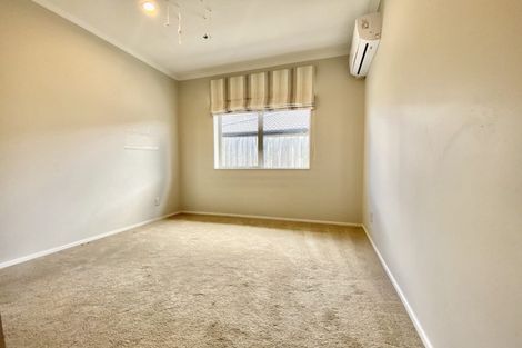 Photo of property in 21 Parlane Drive, Huapai, Kumeu, 0810