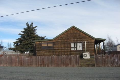 Photo of property in 10 Fraser Crescent, Twizel, 7901