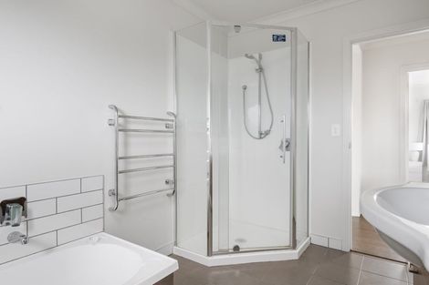 Photo of property in 15 Allen Street, Frankton, Hamilton, 3204