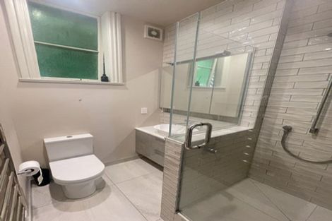 Photo of property in 16 Glenbervie Terrace, Thorndon, Wellington, 6011