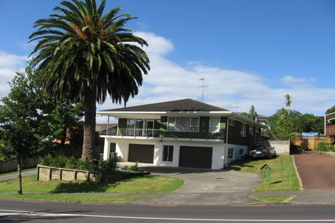 Photo of property in 23 Unsworth Drive, Unsworth Heights, Auckland, 0632