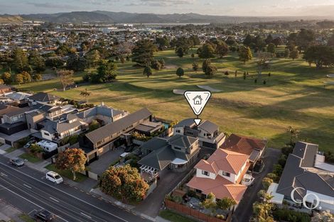 Photo of property in 208b Oceanbeach Road, Mount Maunganui, 3116