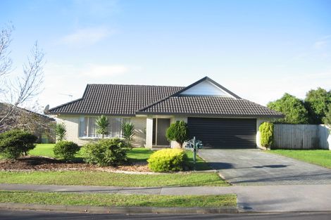 Photo of property in 3 Linicro Place, Wattle Downs, Auckland, 2103