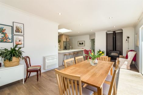 Photo of property in 36 Bryndwr Road, Fendalton, Christchurch, 8052