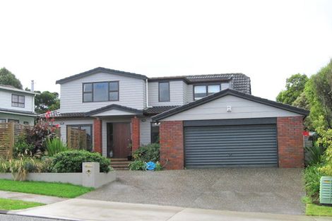 Photo of property in 6 Curacao Place, Half Moon Bay, Auckland, 2012