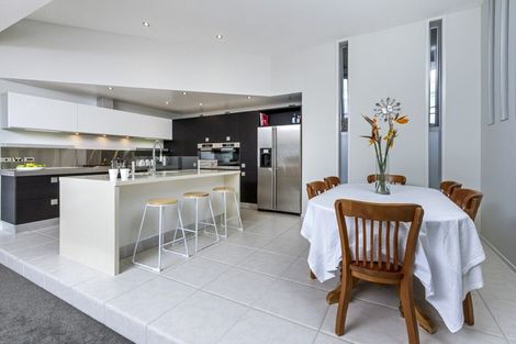 Photo of property in 1007 Beach Road, Torbay, Auckland, 0630