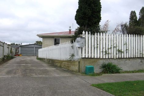 Photo of property in 115 Roberts Line, Kelvin Grove, Palmerston North, 4414