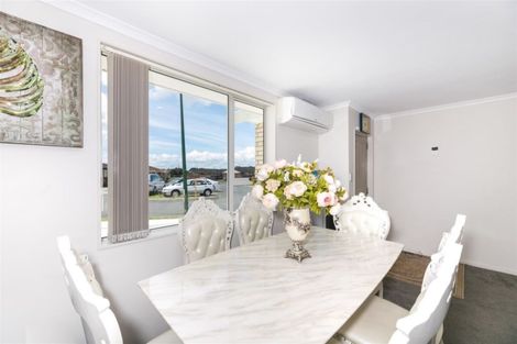 Photo of property in 11 Chayward Place, Mangere, Auckland, 2022