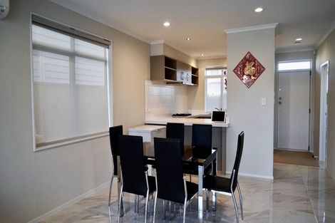 Photo of property in 100 Flat Bush School Road, Flat Bush, Auckland, 2019