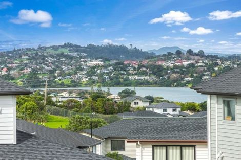 Photo of property in 15 Tawa Place, Orewa, 0931