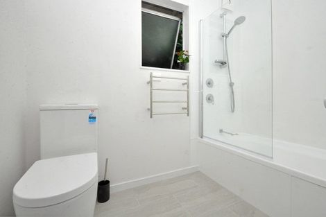 Photo of property in 1/8 Sapphire Place, Bayview, Auckland, 0629