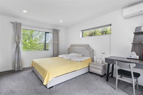 Photo of property in 77a Royal Road, Massey, Auckland, 0614