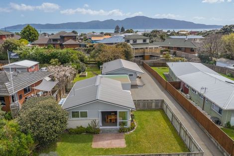 Photo of property in 26 Teoti Street, Paraparaumu Beach, Paraparaumu, 5032