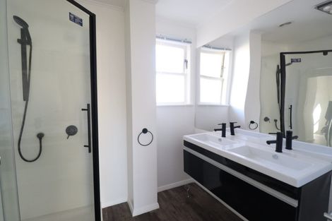 Photo of property in 5 Fleet Street, Naenae, Lower Hutt, 5011