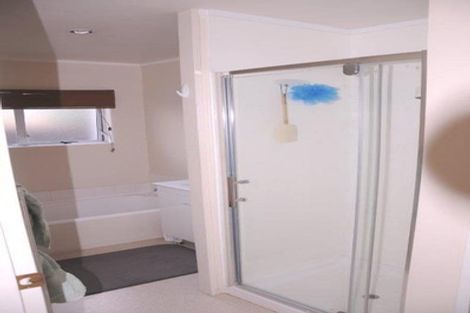 Photo of property in 2/1 Dunstall Place, Mangere Bridge, Auckland, 2022