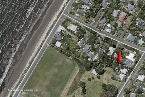 Photo of property in 121 Wellington Road, Paekakariki, 5034