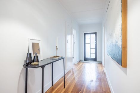 Photo of property in 28 Walsh Street, Forest Lake, Hamilton, 3200