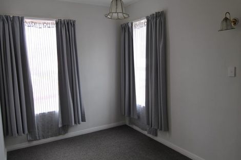 Photo of property in 14 Massey Avenue, Greenlane, Auckland, 1061