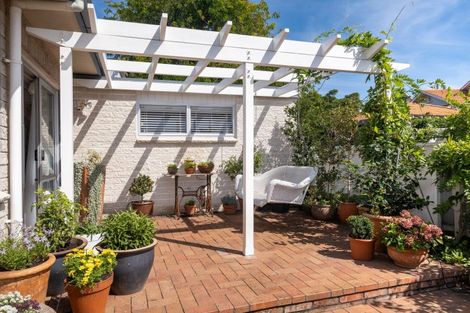 Photo of property in 31 Fitzroy Road, Bluff Hill, Napier, 4110